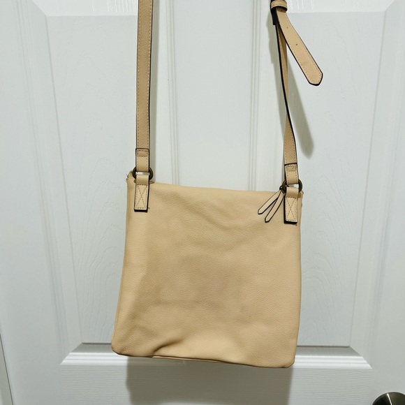 Sonoma Good For Life Cross Body Beige Purse With Zipper Closure With 7 Pockets - Picture 7 of 11